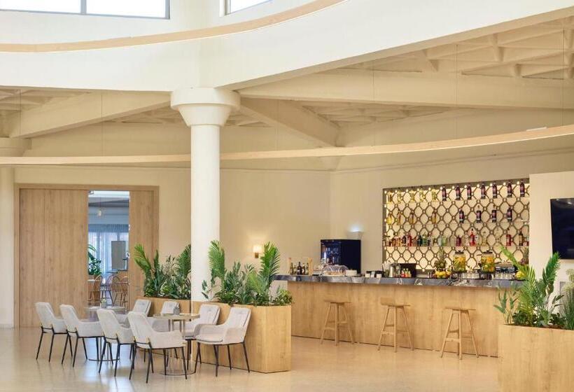 هتل Sol Tropikal Durres