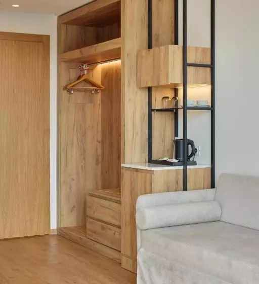 호텔 Sol Tropikal Durres