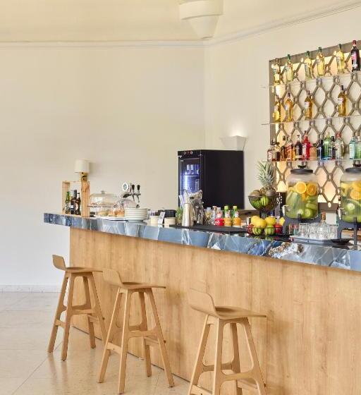 هتل Sol Tropikal Durres