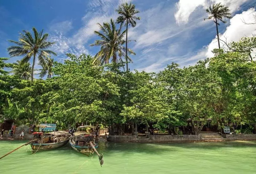 Hotelli Sunrise Tropical Resort