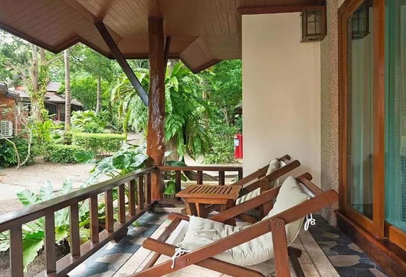 Hotelli Sunrise Tropical Resort