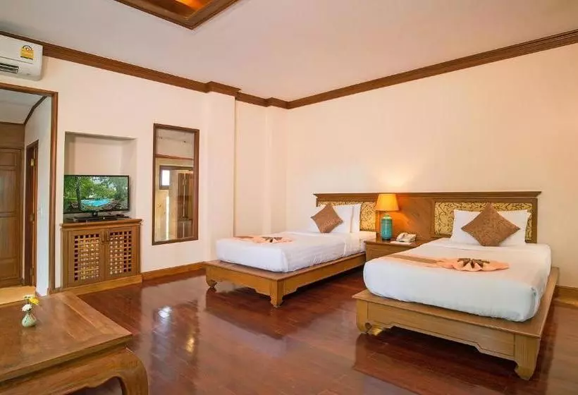 Hotelli Sunrise Tropical Resort