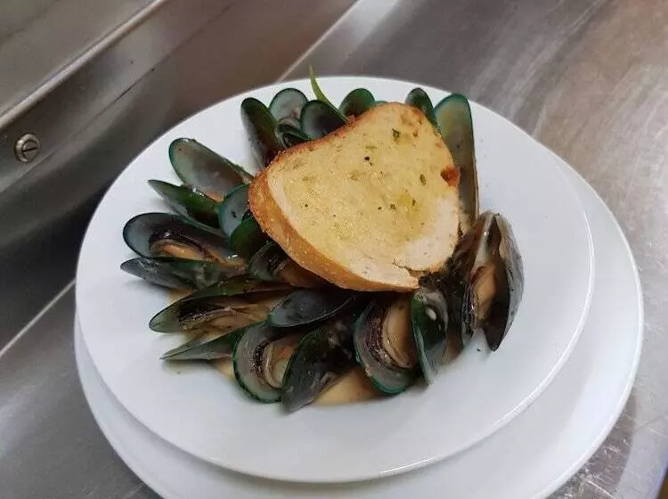 ホテル The Avenue