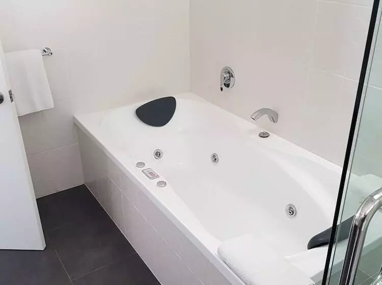 ホテル The Avenue