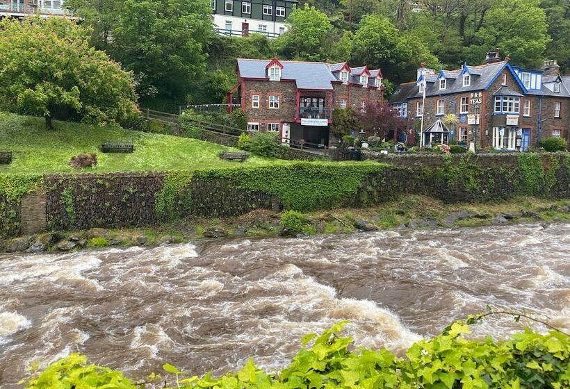 Hotel The Captain S House