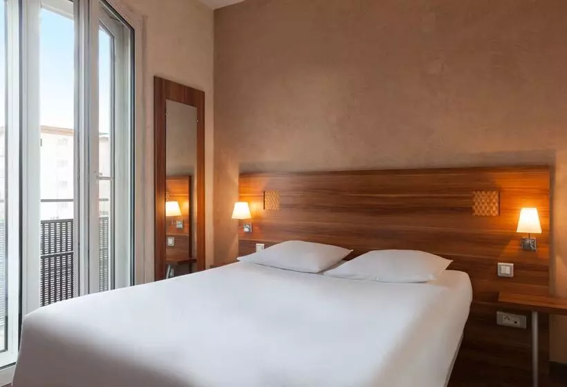 هتل The Originals City, Hôtel Colmar Gare