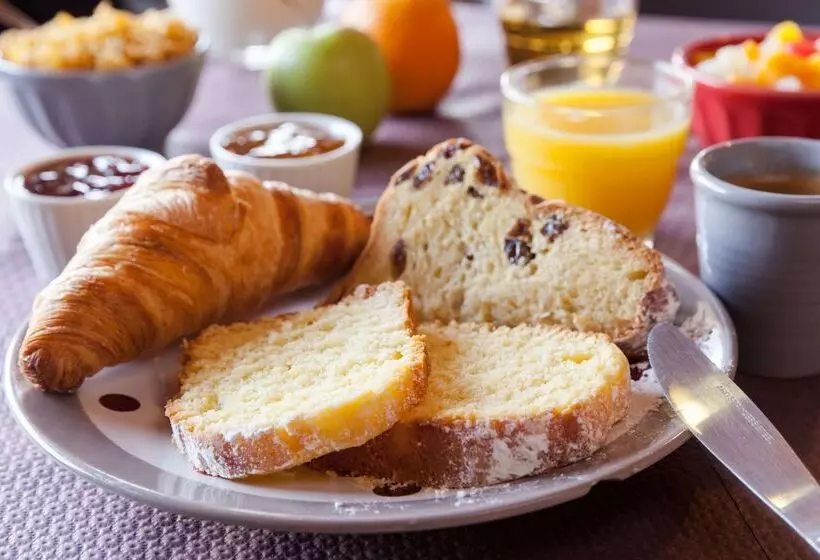 هتل The Originals City, Hôtel Colmar Gare