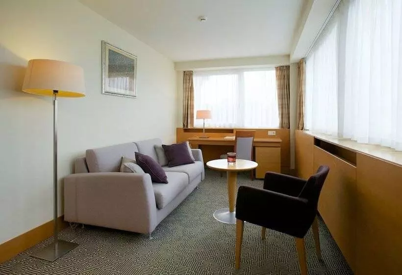 هتل Vanagupe Spa Resort