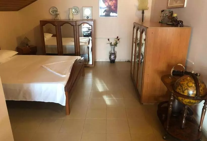 בית מלון כפרי Villa Pepeto Durres Albania