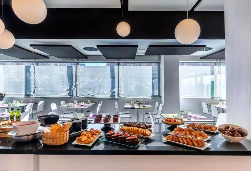 هتل Zentral Castellana Norte