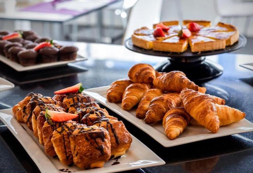 בית מלון כפרי Zentral Castellana Norte