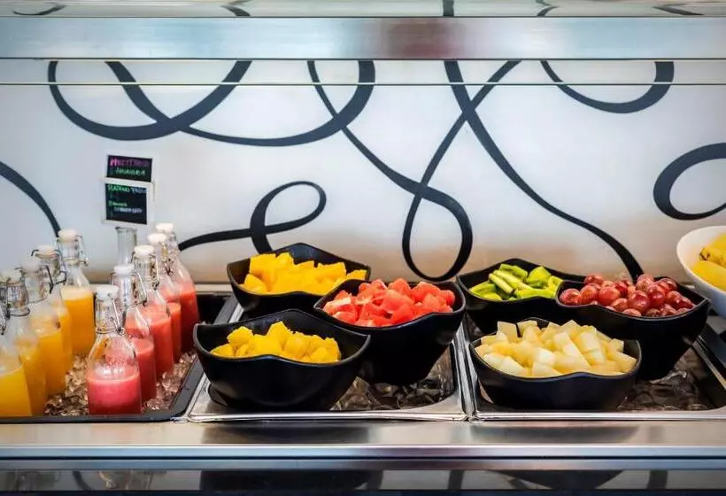 هتل Zentral Castellana Norte