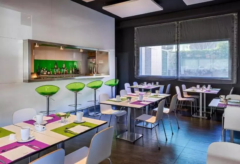 هتل Zentral Castellana Norte