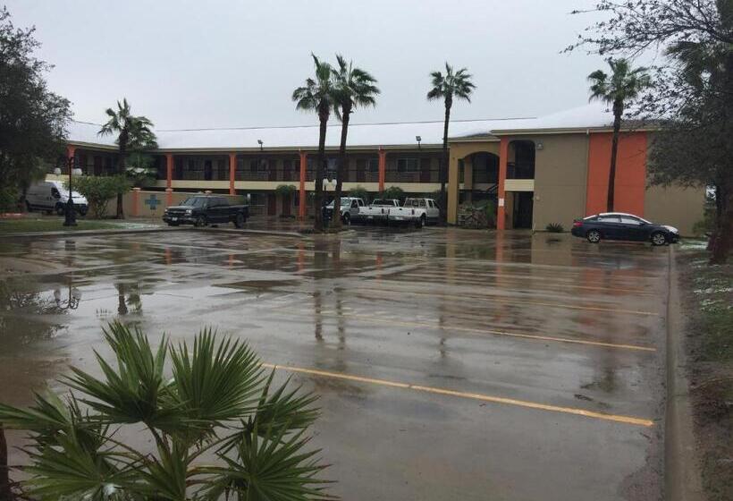 Motelli Texas Inn And Suites City Center At University Dr