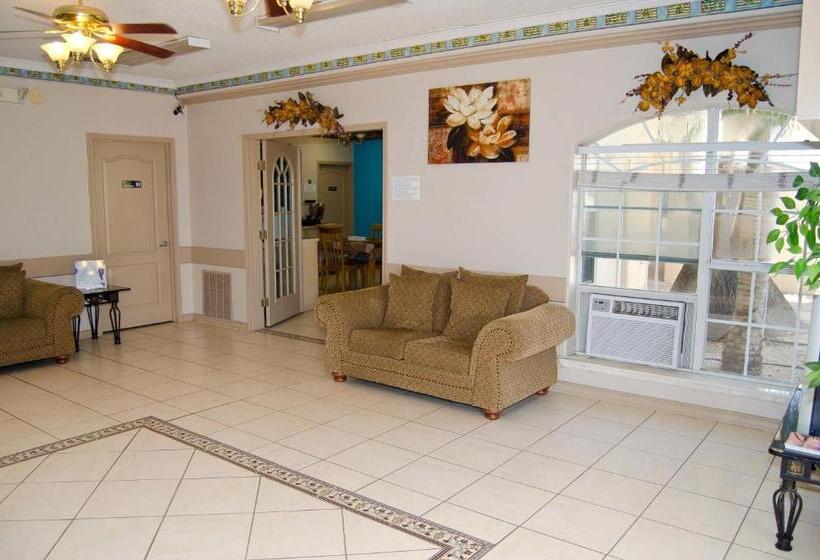 モーテル Texas Inn And Suites City Center At University Dr