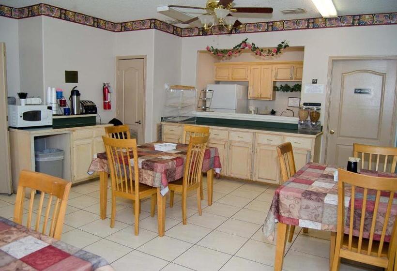 モーテル Texas Inn And Suites City Center At University Dr