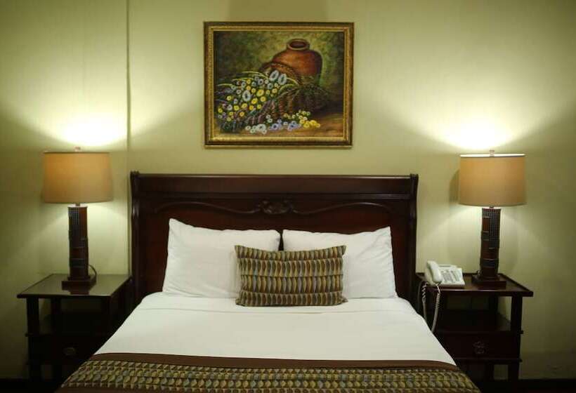 Platino Hotel & Casino