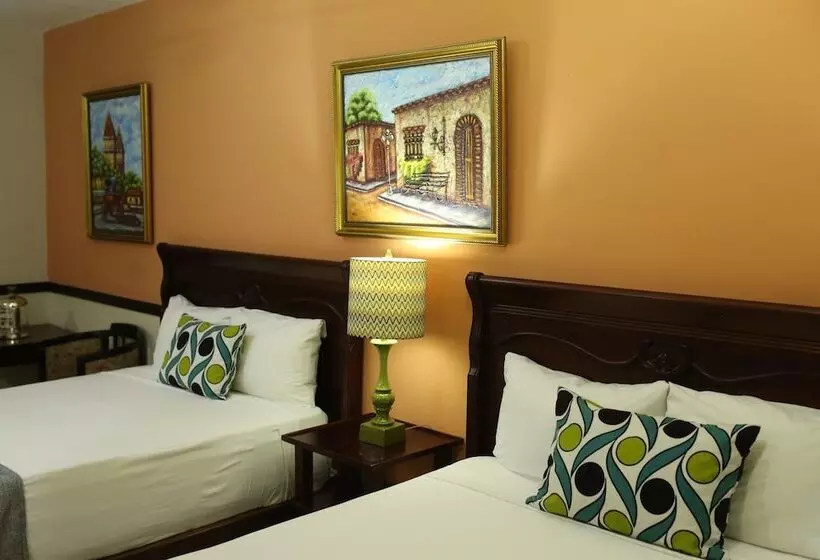 Platino Hotel & Casino