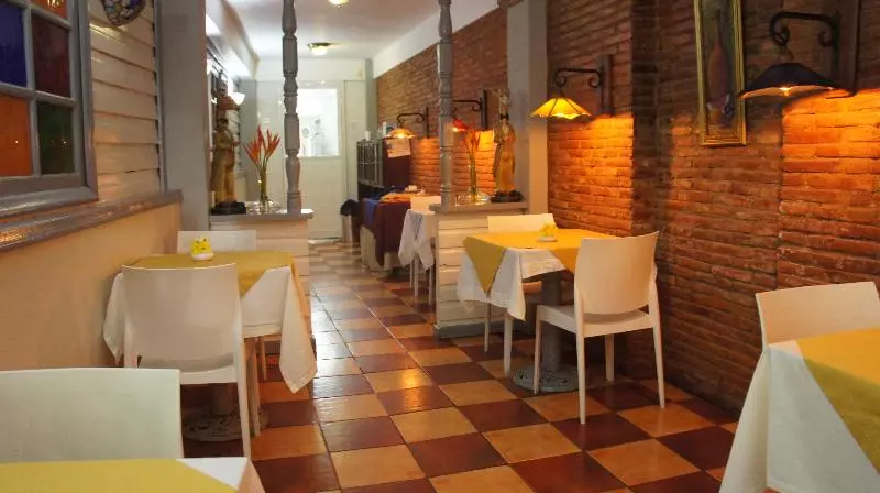 Platino Hotel & Casino