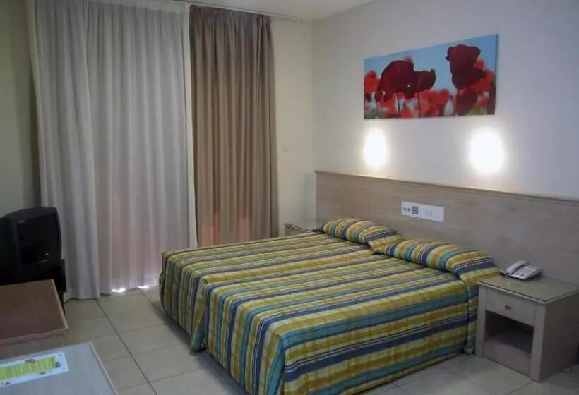 Senator Hotel Apartments   Adults Only