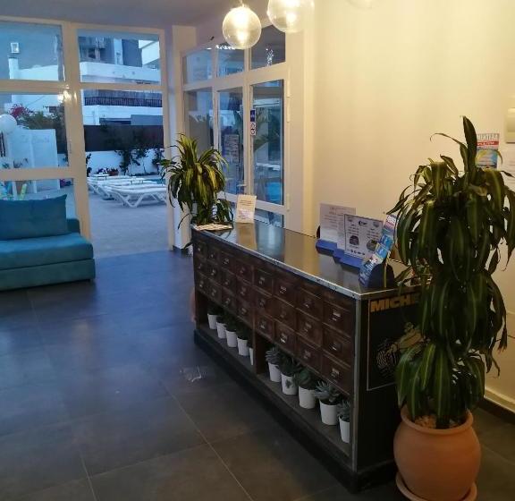 Apartamentos Es Cantó