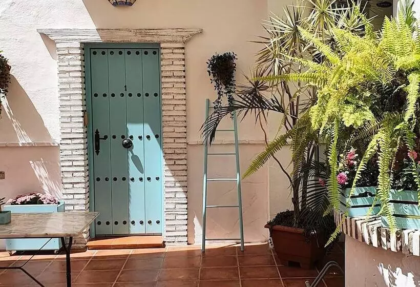 Hostal El Nogal Home