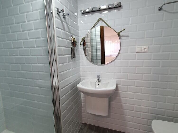 Hostal El Nogal Home