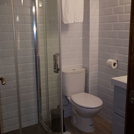 Hostal El Nogal Home