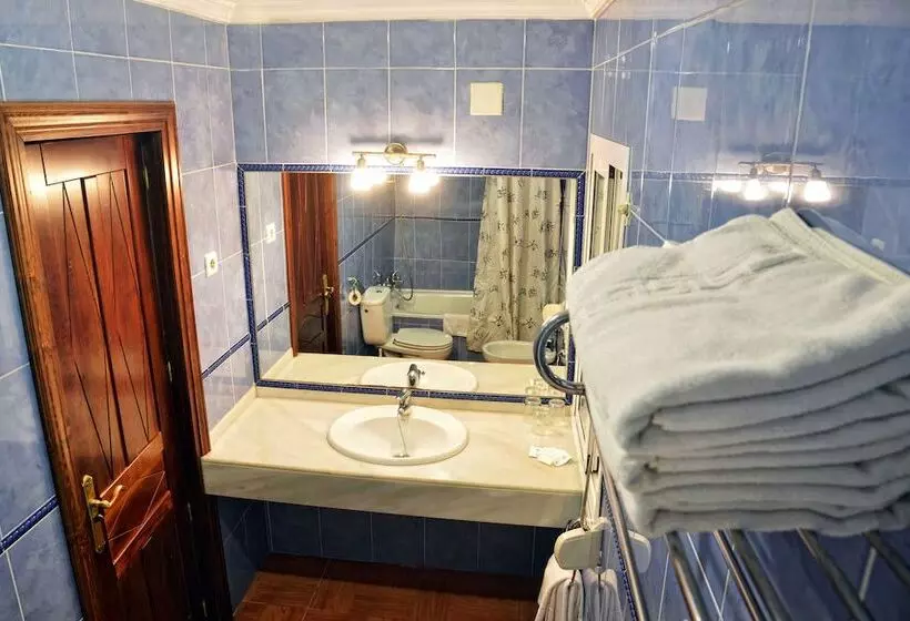 Hostal El Nogal Home