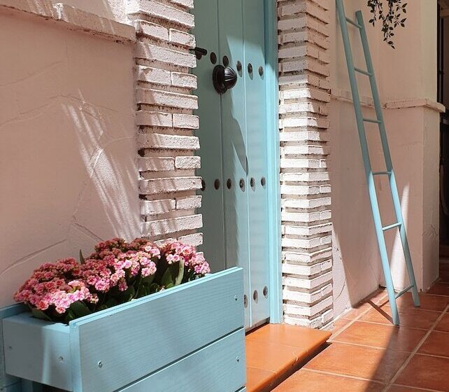 Hostal El Nogal Home