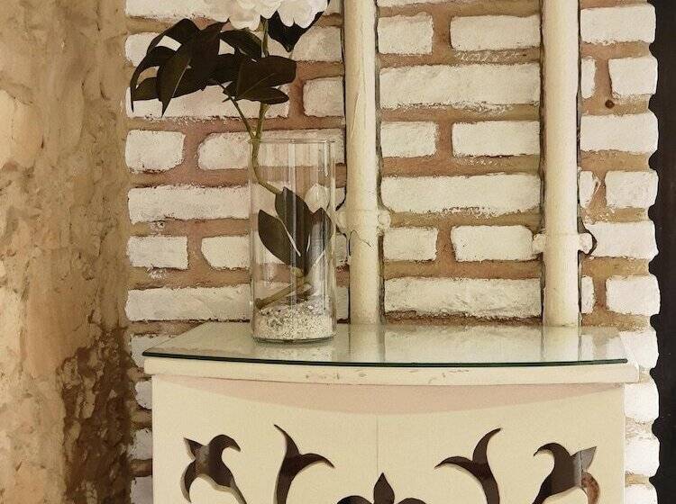 Hostal El Nogal Home