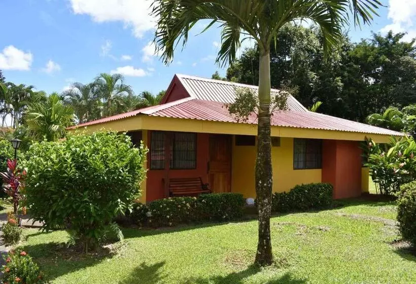 فندق Arenal Country Inn