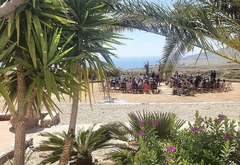 ホテル Cortijo El Paraiso