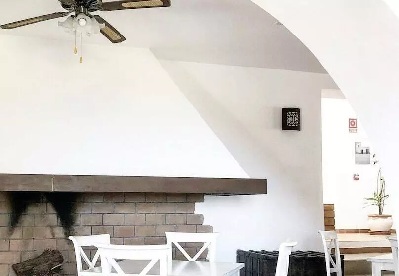 فندق Cortijo El Paraiso