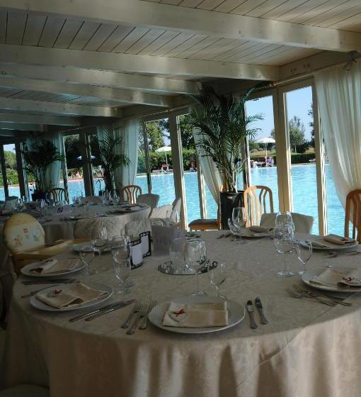 فندق Cosmopolitan Golf & Beach Resort