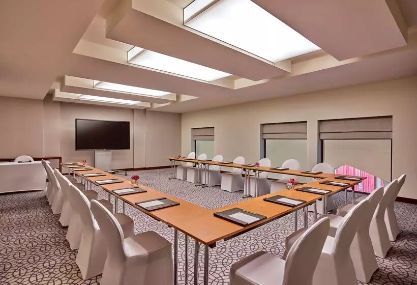 The Heritage Hotel, Autograph Collection