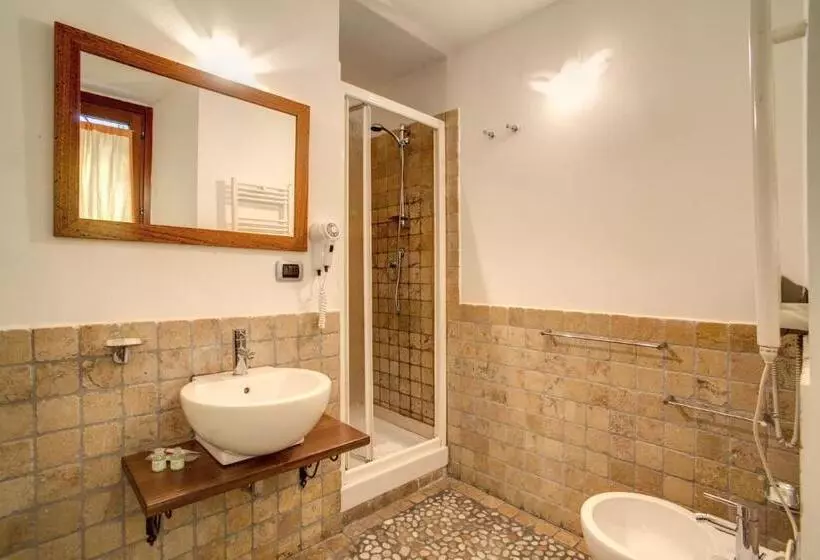 هتل Residenza Domizia