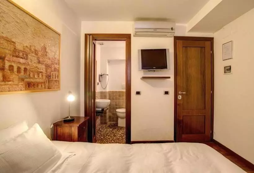 هتل Residenza Domizia