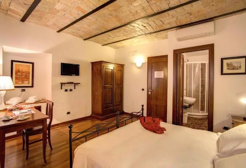 هتل Residenza Domizia