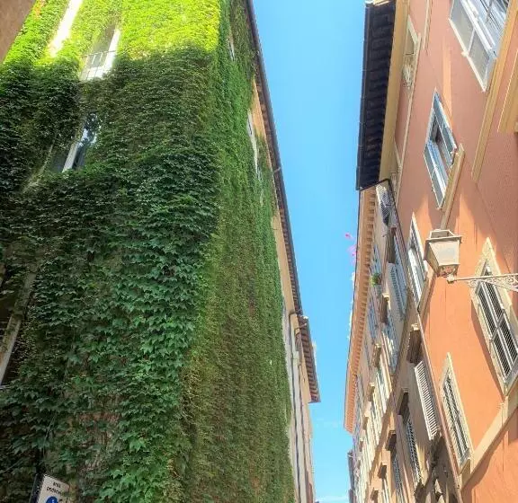 هتل Residenza Domizia