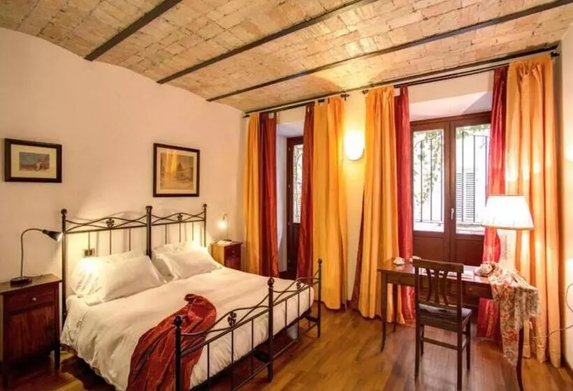 هتل Residenza Domizia