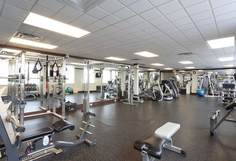 Sandman Hotel & Suites Winnipeg Airport