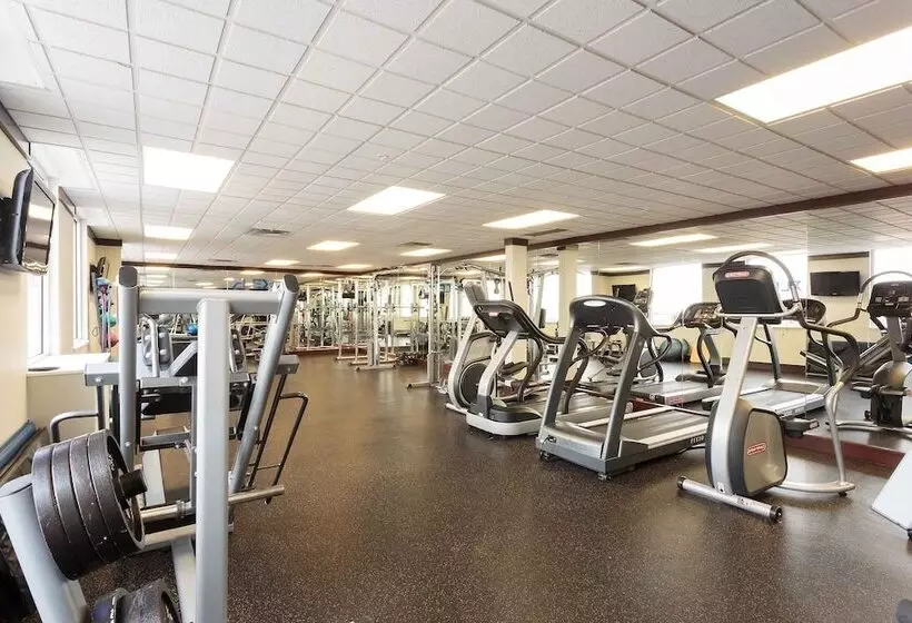 Sandman Hotel & Suites Winnipeg Airport