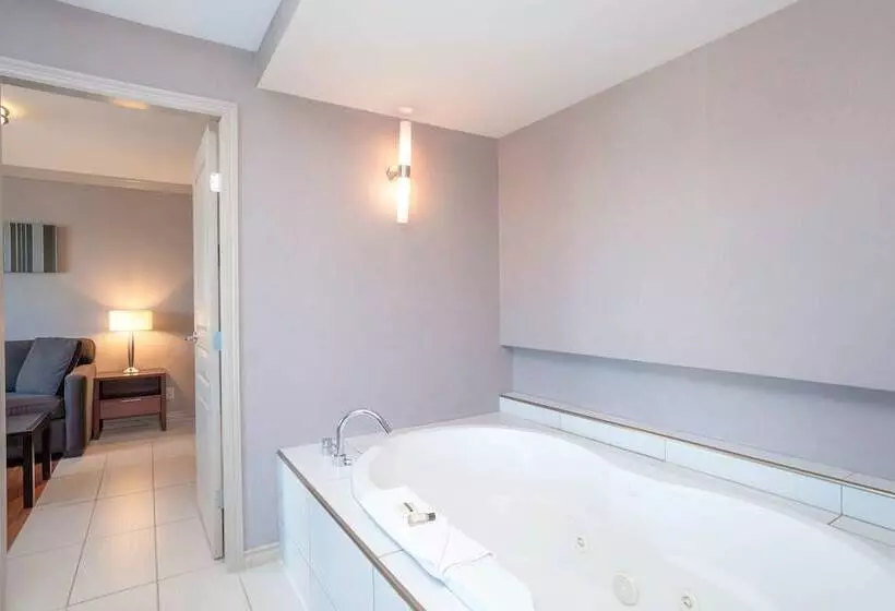 Sandman Hotel & Suites Winnipeg Airport