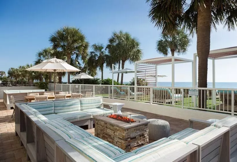 هتل The Strand  A Boutique Resort