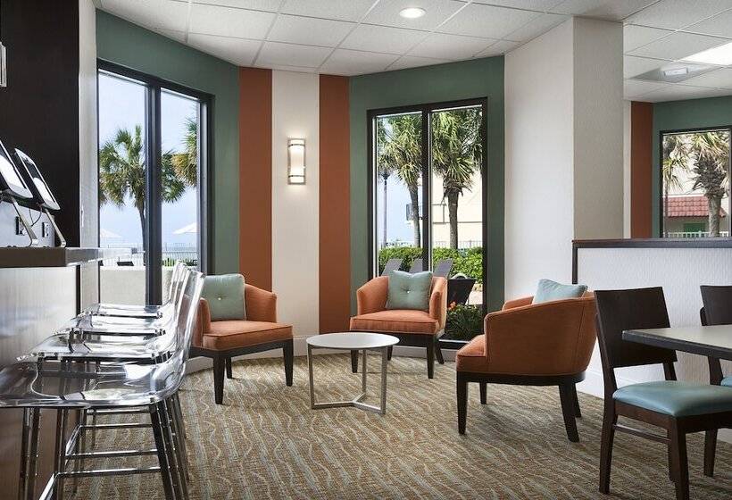 Hôtel The Strand  A Boutique Resort