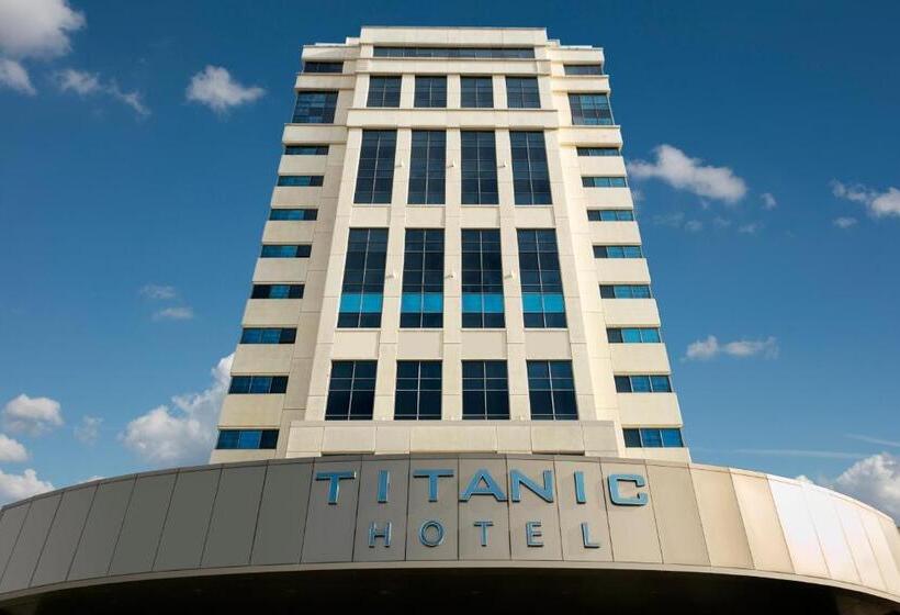 Hotel Titanic Business Kartal