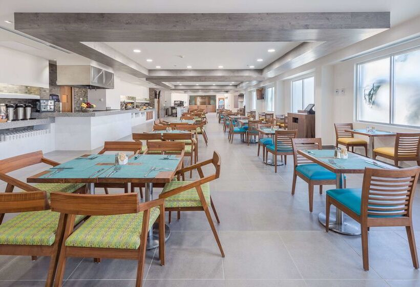 فندق Wyndham Garden Playa Del Carmen