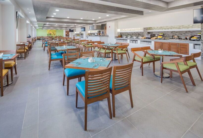 فندق Wyndham Garden Playa Del Carmen