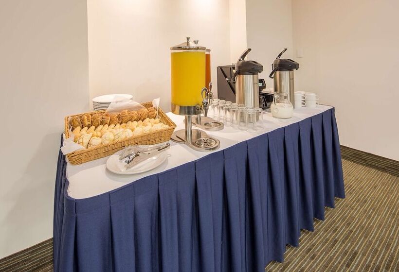 فندق Wyndham Garden Playa Del Carmen